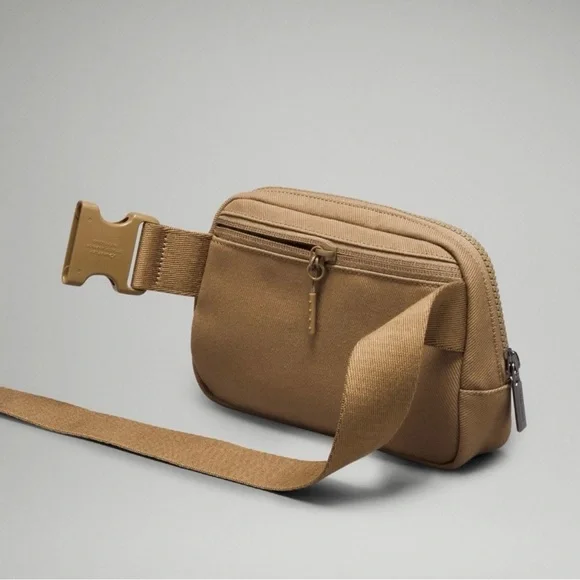 Lululemon Everywhere Belt Bag Crossbody Bag Canvas Artifact Brown NWT -  www.nationalbodyline.in